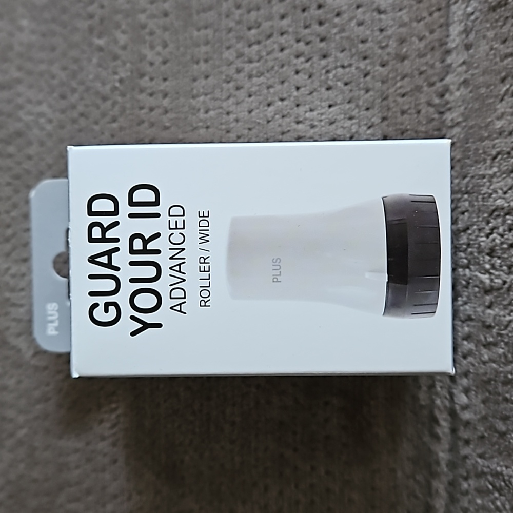 Guard Your ID roller NEW